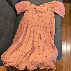 Boutique Drawstring Off-Shoulder Midi Dress, S